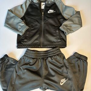 Nike Kids Black and Gray Jogger Set